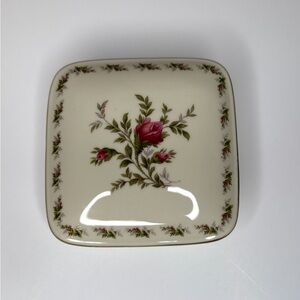 Vintage Rosenthal Kronach Germany Lidded Trinket Box Rose Floral Gold Trim